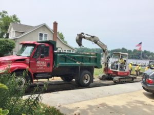 Benefits of Hiring Dump Truck Services in Construction