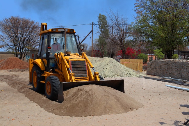 Fill Material Comparison: Sand vs. Fill Dirt