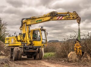 How Site Clearing Experts Address Rocky Worksites